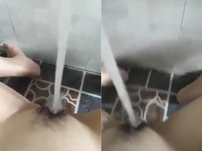 Em người yêu móc lồn cực mạnh với vòi nước